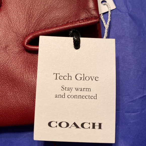 Coach New With Tags Ladies Horse & Carriage Plaque Leather Tech Gloves - Picture 7 of 10